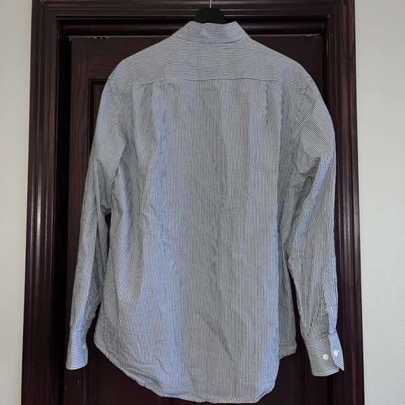 Izod Men's Button Up Dressy Shirt Medium - Picture 3 of 3